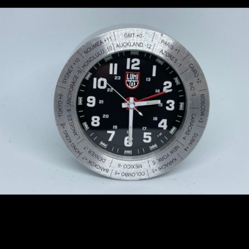 Luminox desktop watch
